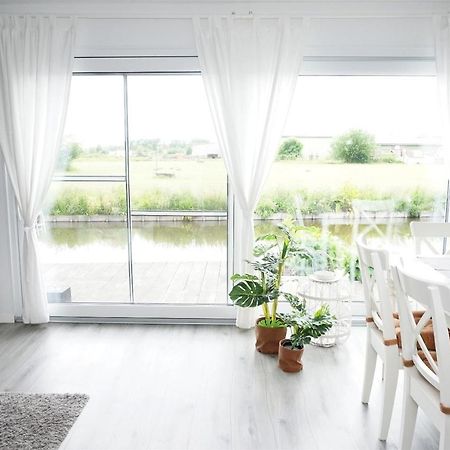 Ferienhaus Max Am Wasser Ferienpark Vislust Wervershoof المظهر الخارجي الصورة